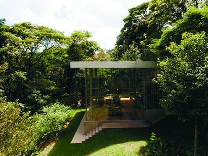 L’Atelier Branco Arquitetura signe la Maison Bibliothèque de Vinhedo (Brésil)
