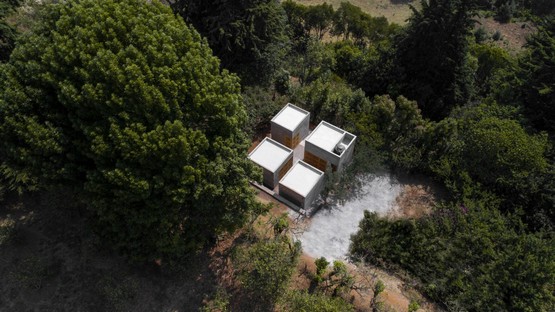 Dosa Studio + Rojkind Arquitectos réalisent la Maison de Rosario à Ocuilan
