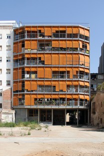 La Cooperativa d’arquitectes Lacol signe La Borda (Barcelone)
