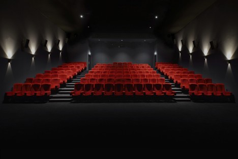 TRACKS: Cinéma Arcadia à Riom (France)
