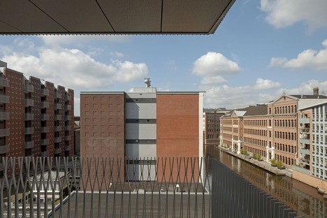 Wiel Arets Architect vient d’achever « The Double » à Amsterdam.
