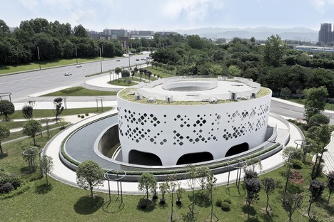 CROX Group signe le nouveau White Building du Chengdu Science and Technology Industry Incubation Park
