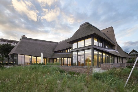 Hubschmitz Architekten signe la « House on a North Sea Island »
