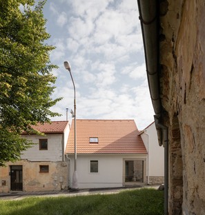 Atelier 111 signe la Maison Kozina à Trhové Sviny en République tchèque
