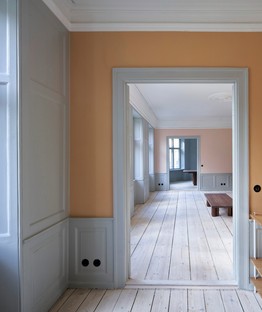Le cabinet Djernes & Bell s’attelle à la restructuration d’un appartement d’époque à Copenhague
