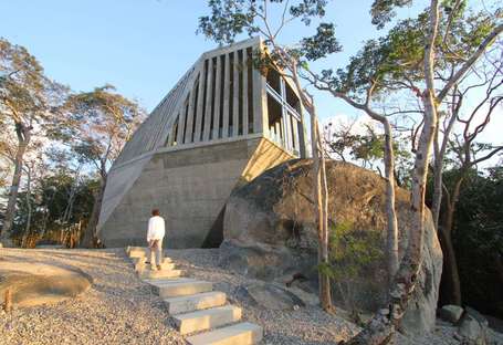 BNKR : Sunset chapel à Acapulco
