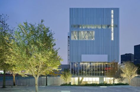 REX/OMA : The Dee and Charles Wyly Theater

