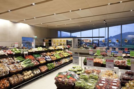 Fügenschuh : supermarché MPreis à Wiesing
