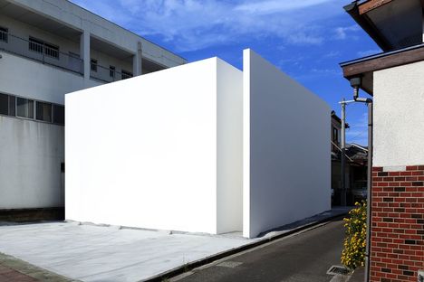 Tsukano architects: maison sans vis-à-vis sur l'extérieur au Japon 
