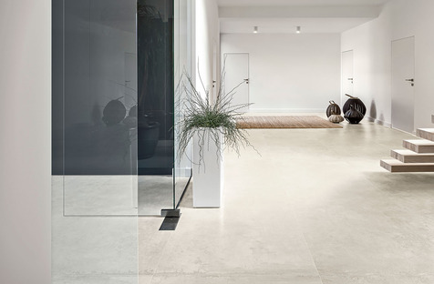 Dalles effet ciment et résine CON.CREA. pour des environnements contemporains style minimaliste<br />
