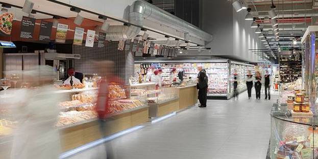 Revêtements pour un nouveau supermarché. UNICOOP Firenze de Paolo Lucchetta.
