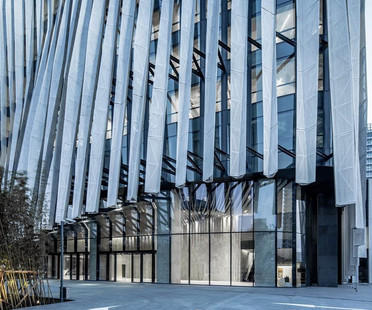 Brise-soleil en aluminium pour Kengo Kuma et son building Soho à Shanghai 
