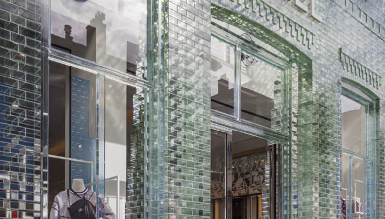 La Crystal House de MVRDV : une façade en briques de verre
