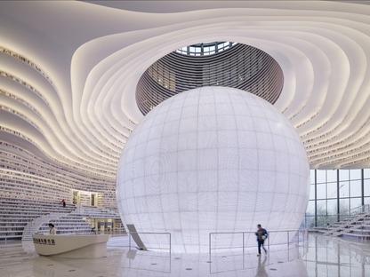 Sphère en polycarbonate pour la bibliothèque Binhai de MVRDV
