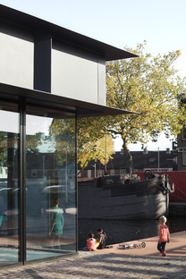 CIVIC réalise à Tilbourg un pavillon en acier à poutres Vierendeel
