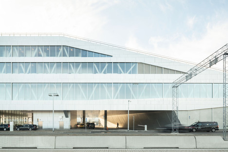 Verre et acier pour le Värtaterminalen de C.F. Møller Architects 
