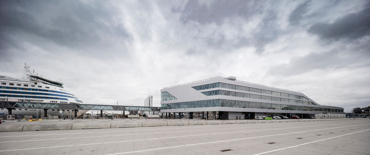 Verre et acier pour le Värtaterminalen de C.F. Møller Architects 
