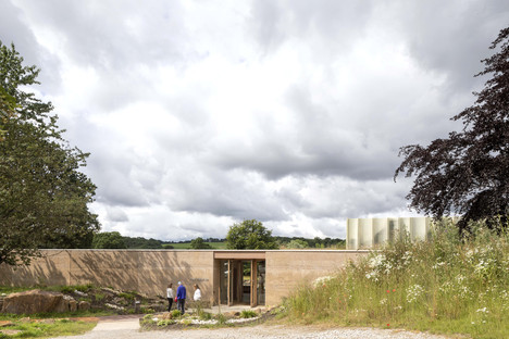 Bois et béton stratifié pour le Yorkshire Sculpture Park de Feilden Fowles Architects
