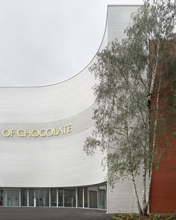La Home of Chocolate : un ouvrage de Christ & Gantenbein en briques émaillées et en béton armé
