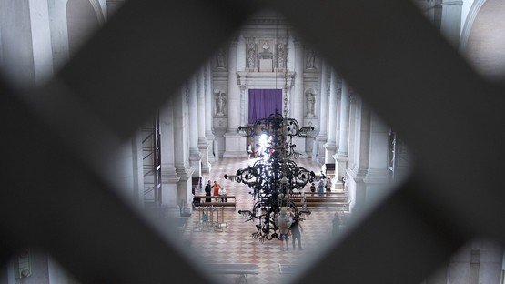 Ai Weiwei à Venise : Memento Mori, monument à la vie en verre de Murano
